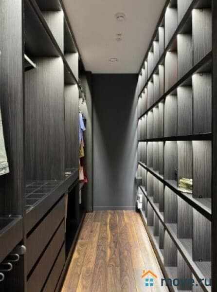 5-комн. квартира, 235 м&sup2;