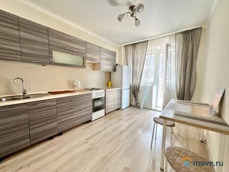 Сдаю 1-комнатную квартиру, 45 м&sup2;, Казань, улица Четаева, 10