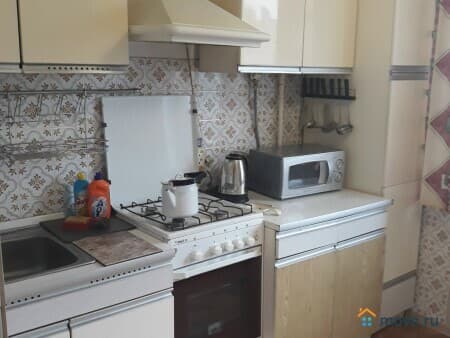 Сдаю 2-комнатную квартиру, 52 м&sup2;, Казань, проспект Фатыха Амирхана, 38