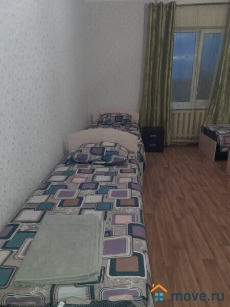 дом, 200 м²
