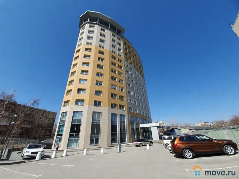 5-комн. квартира, 270 м²