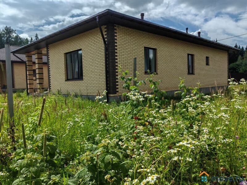 дом, 150 м²