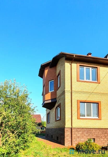 коттедж, 318.7 м²