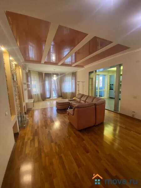 3-комн. квартира, 118 м²