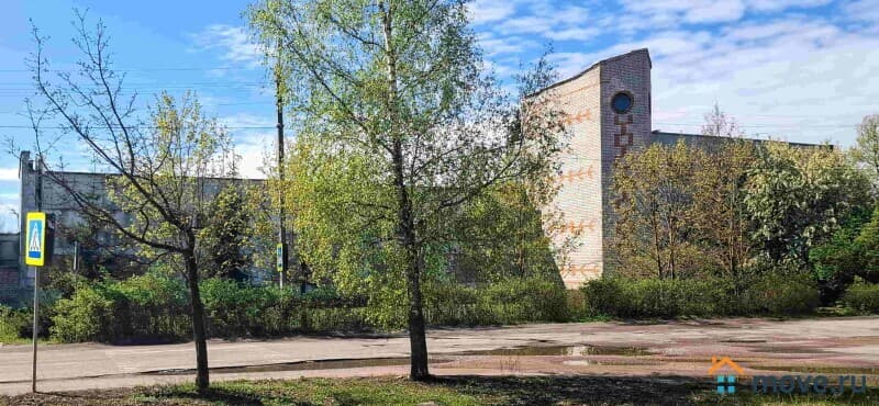 нежилое здание, 1480 м²