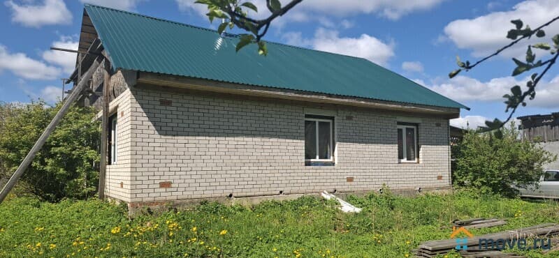 дом, 90 м²