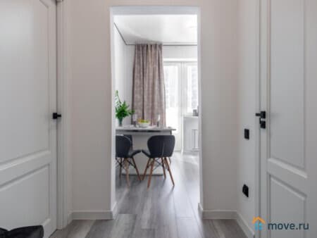 Сдам 1-комнатную квартиру, 40 м&sup2;, Красноярск, улица Авиаторов, 21