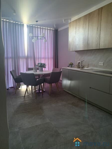 2-комн. квартира, 80 м²