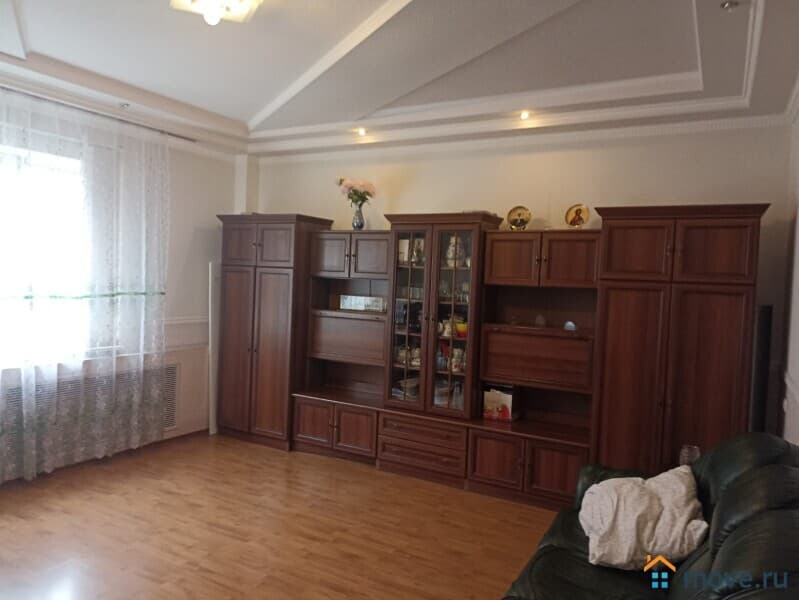 дом, 350 м², 7.3 сотки