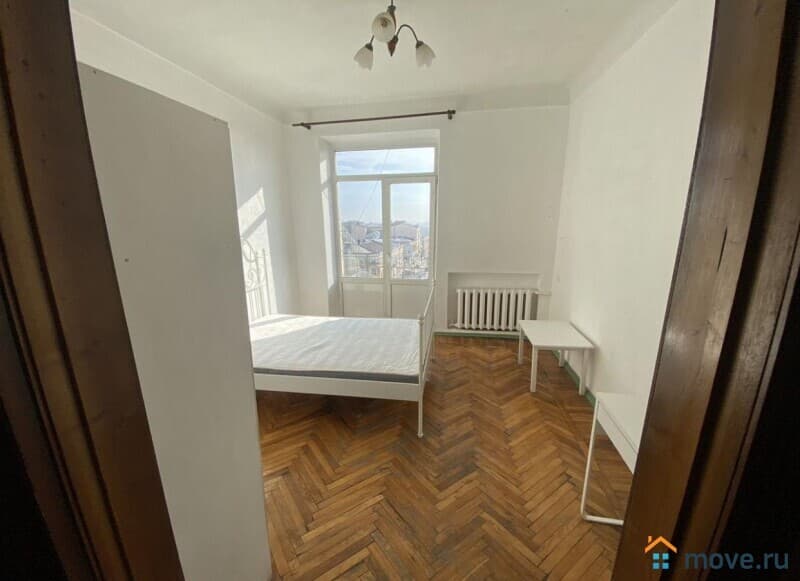 2-комн. квартира, 57.4 м²