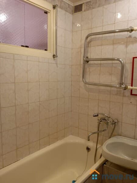 3-комн. квартира, 49.8 м²