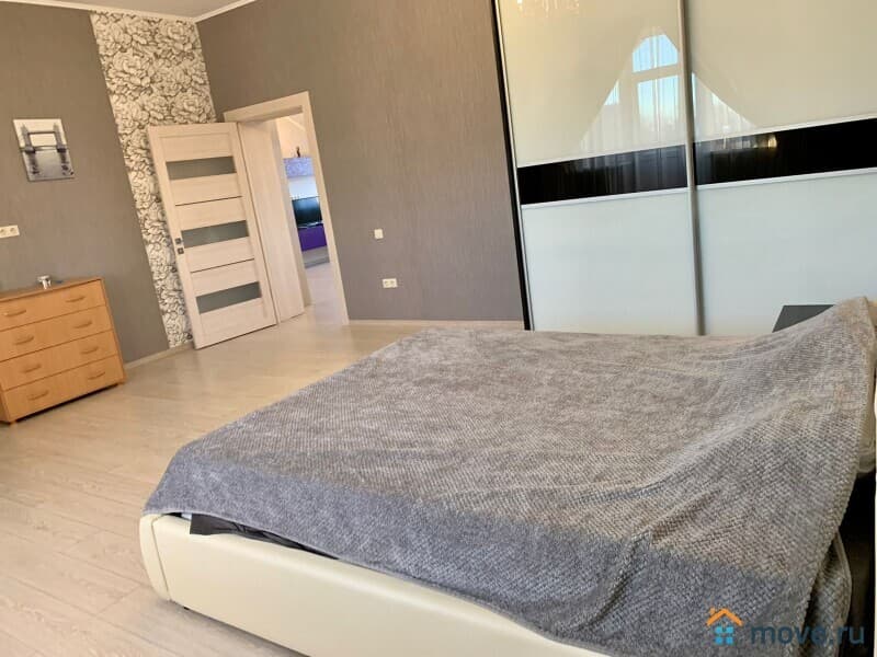 3-комн. квартира, 132 м²