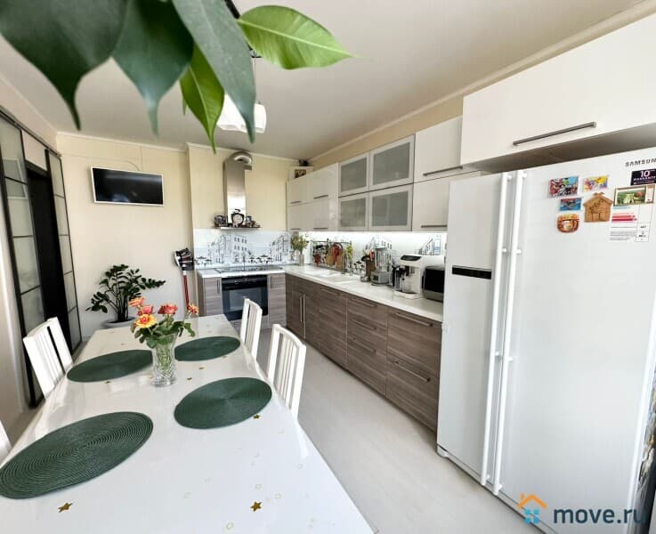 3-комн. квартира, 100 м²