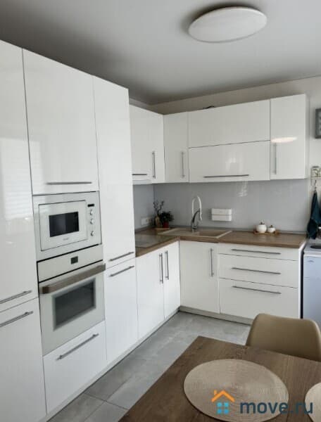 3-комн. квартира, 102 м&sup2;