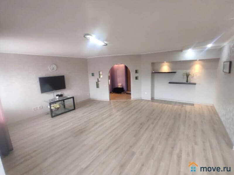 3-комн. квартира, 106 м&sup2;