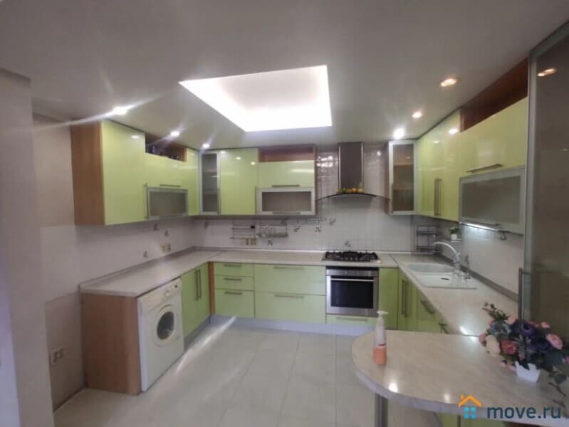 3-комн. квартира, 106 м&sup2;