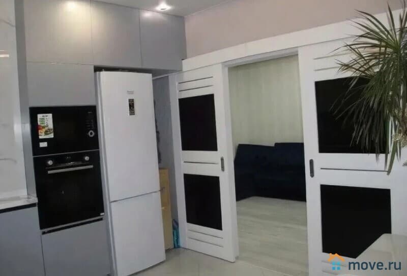 3-комн. квартира, 100 м&sup2;