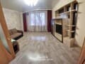 Сдается посуточно трехкомнатная квартира, 70.7 м², этаж 1 из 5. Фото 1