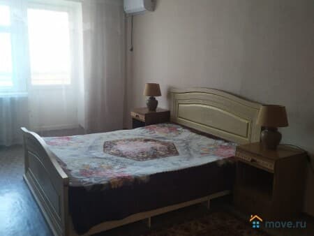 Сдаем посуточно 1-комнатную квартиру, 40 м&sup2;, Георгиевск, улица Калинина, 131/1