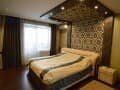 Купить трехкомнатную квартиру, 140 м², этаж 3 из 10. Фото 1