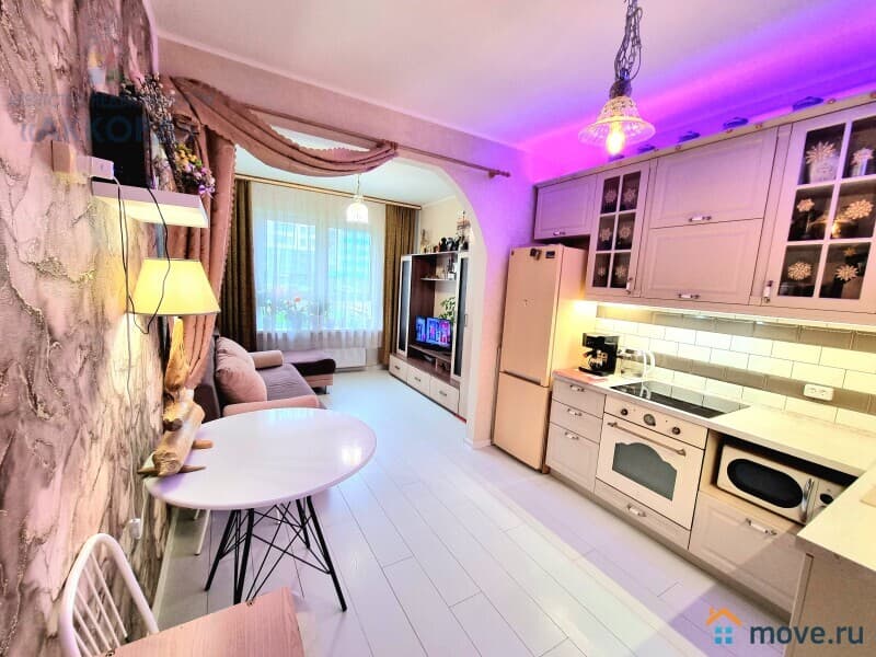 3-комн. квартира, 64.2 м²