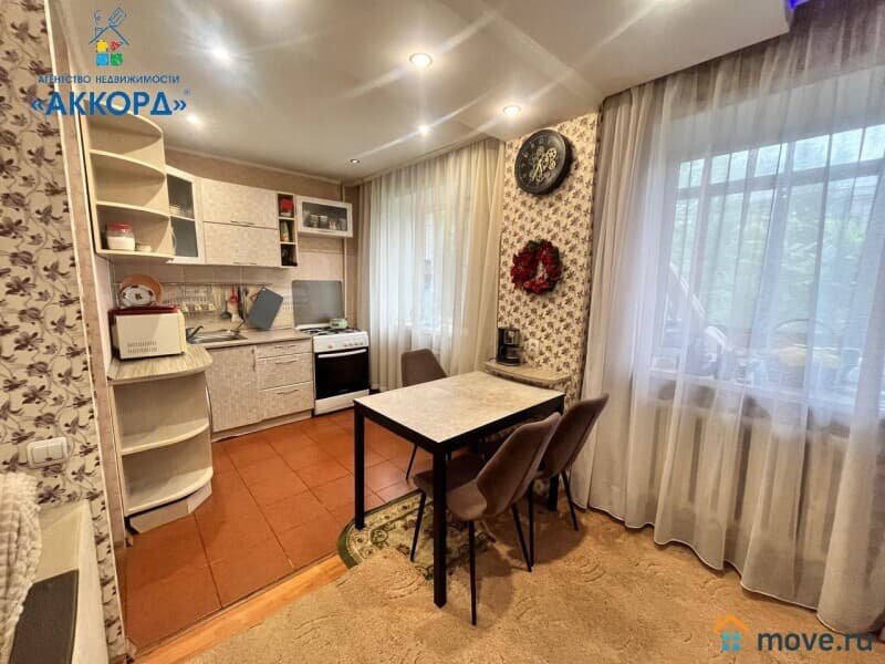 3-комн. квартира, 56.6 м²