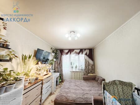 Продаю 1-комнатную квартиру, 30.1 м², Барнаул, улица Панфиловцев, 4к2