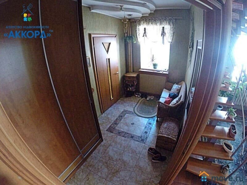 дом, 643.5 м²