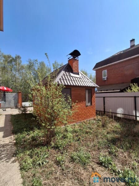 коттедж, 350 м&sup2;