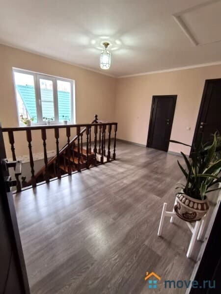 дом, 165 м&sup2;