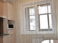 Аренда двухкомнатной квартиры на сутки, 40 м², этаж 5 из 10. Фото 3