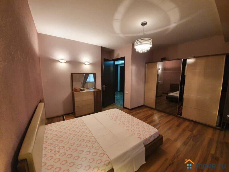 4-комн. квартира, 130 м²