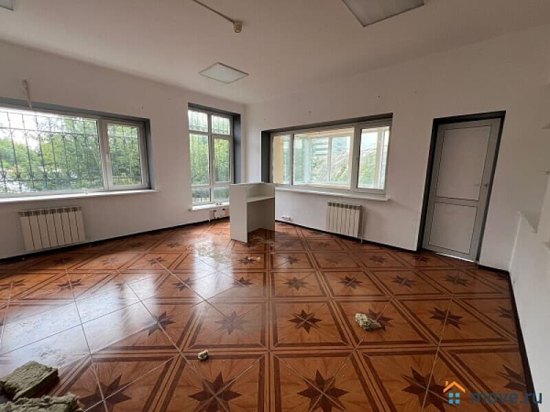 свободного назначения, 340 м²