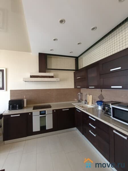 2-комн. квартира, 72.5 м&sup2;