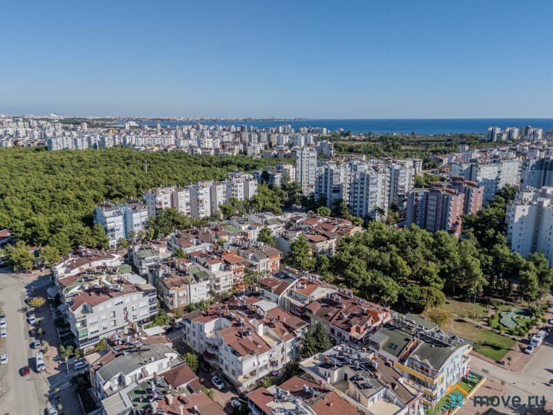 6-комн. квартира, 245 м²