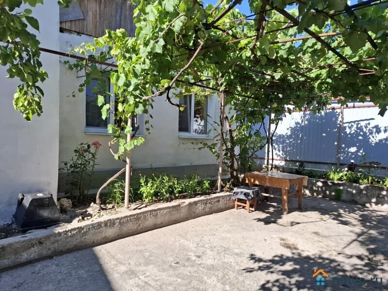 дом, 606 м&sup2;