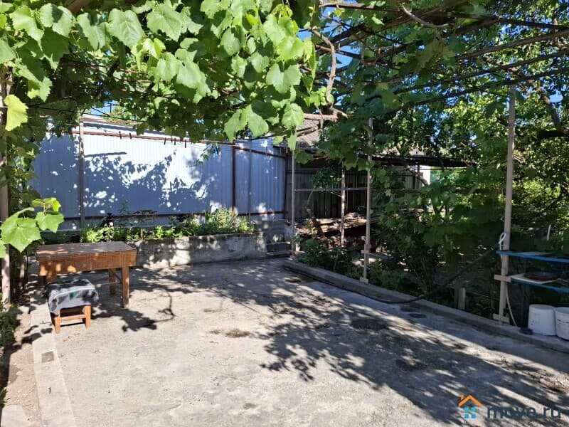 дом, 606 м&sup2;