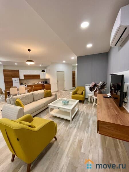 4-комн. квартира, 135 м²