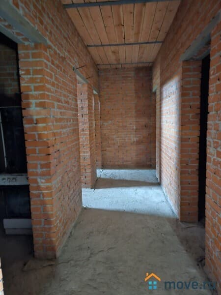 дом, 327 м&sup2;