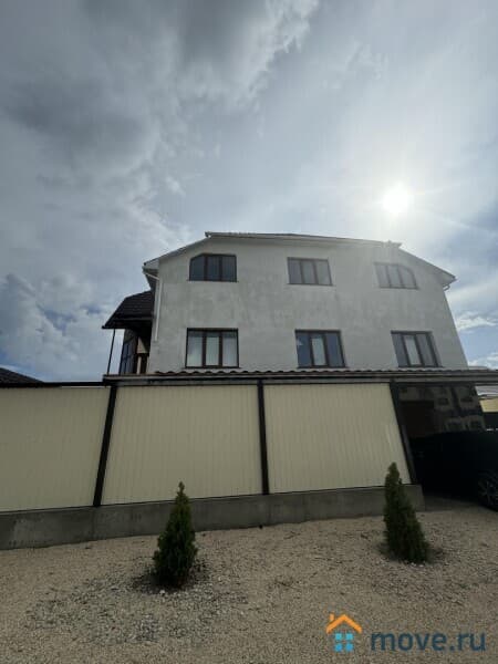 дом, 284.3 м&sup2;