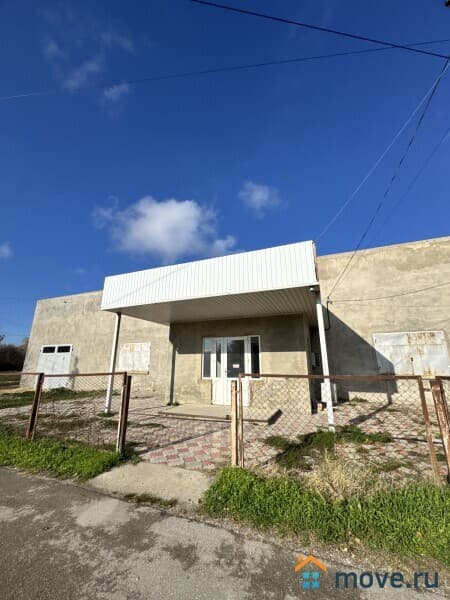 нежилое здание, 354.5 м²