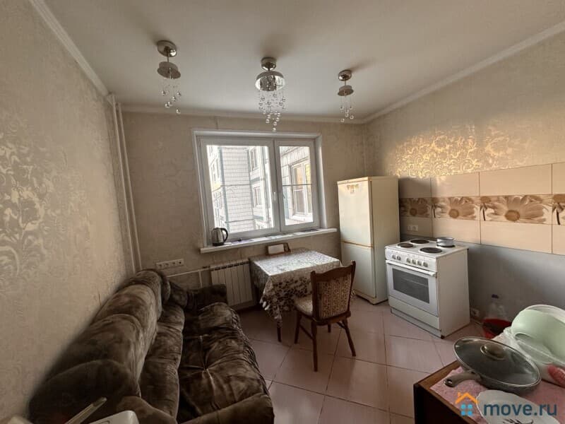 комната, 38 м&sup2;