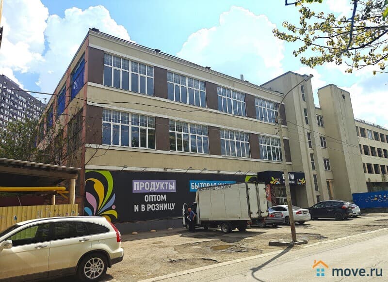 нежилое здание, 10531 м²