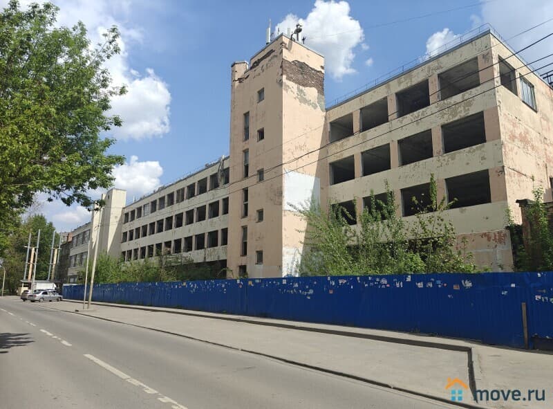нежилое здание, 10531 м²