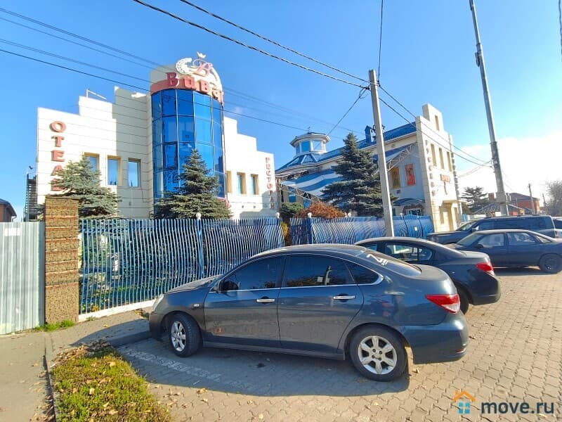 гостиница, 2000 м&sup2;