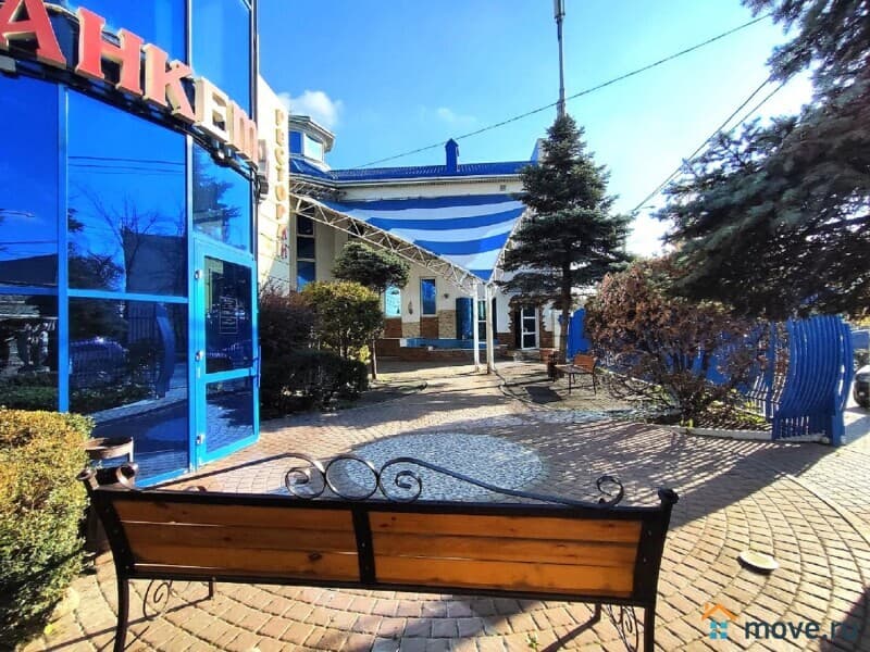 гостиница, 1558 м&sup2;