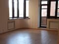 Продам трехкомнатную квартиру, 88 м², 5 мин. до метро пешком, этаж 3 из 5. Фото 2