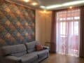 Сдается в аренду посуточно однокомнатная квартира, 42 м², этаж 1 из 9. Фото 1