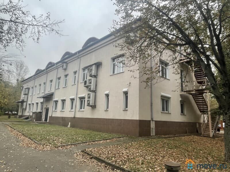 нежилое здание, 1331.4 м²