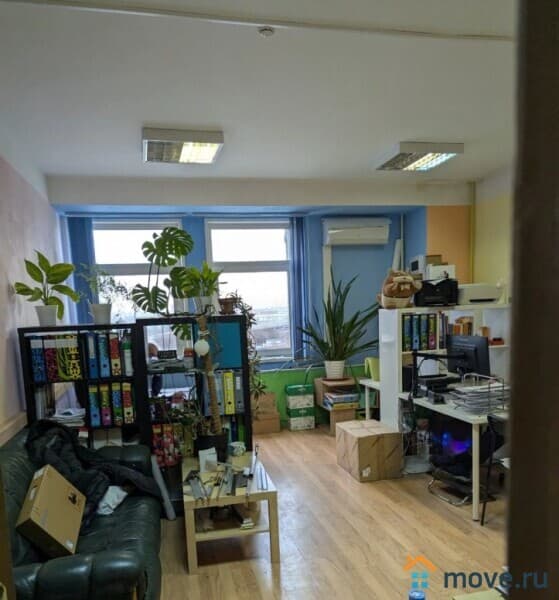 нежилое здание, 6382.7 м²